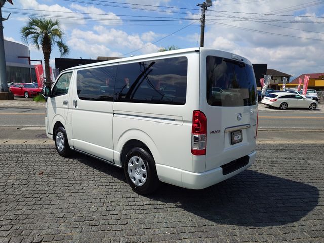 TOYOTA HIACE VAN 2WD 2025 Image 31