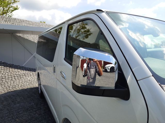 TOYOTA HIACE VAN 2WD 2025 Image 31