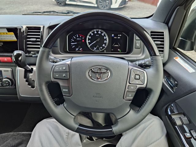 TOYOTA HIACE VAN 2WD 2025 Image 31