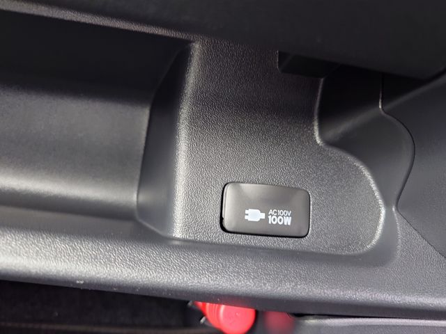 TOYOTA HIACE VAN 2WD 2025 Image 31