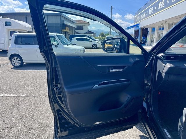 TOYOTA HARRIER 2WD 2023 Image 31