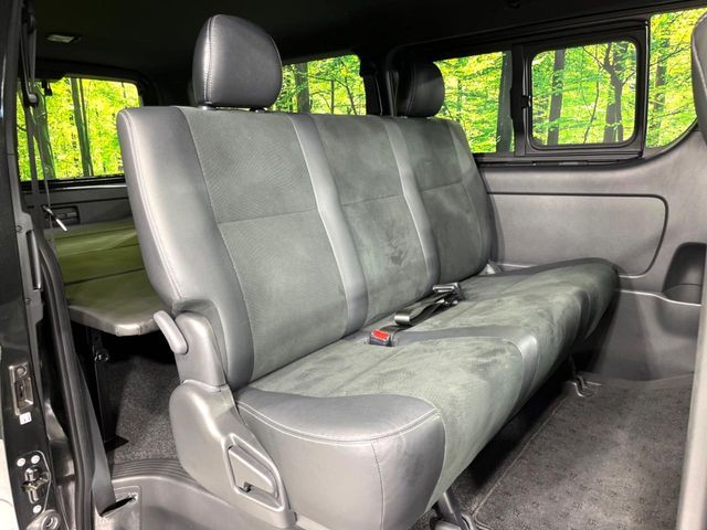 TOYOTA HIACE VAN 4WD 2023 Image 31