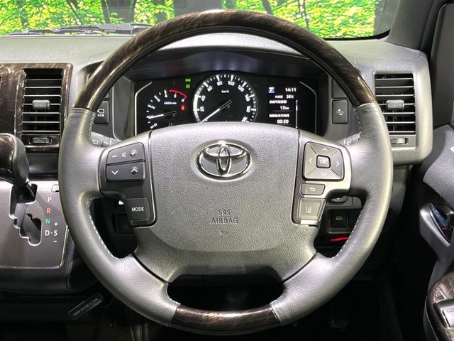 TOYOTA HIACE VAN 4WD 2023 Image 31