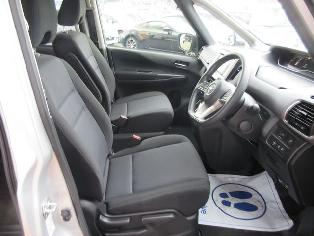 NISSAN SERENA  S-HYBRID 4WD 2020 Image 31