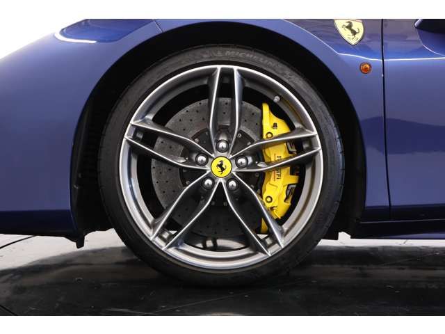 FERRARI 488GTB 2016 Image 31