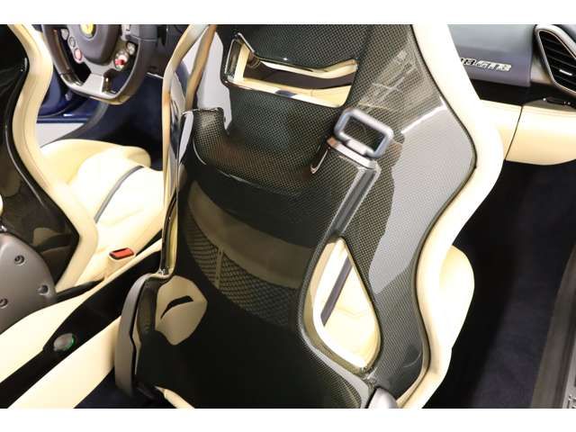 FERRARI 488GTB 2016 Image 31