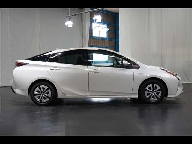 TOYOTA PRIUS 2018 Image 31