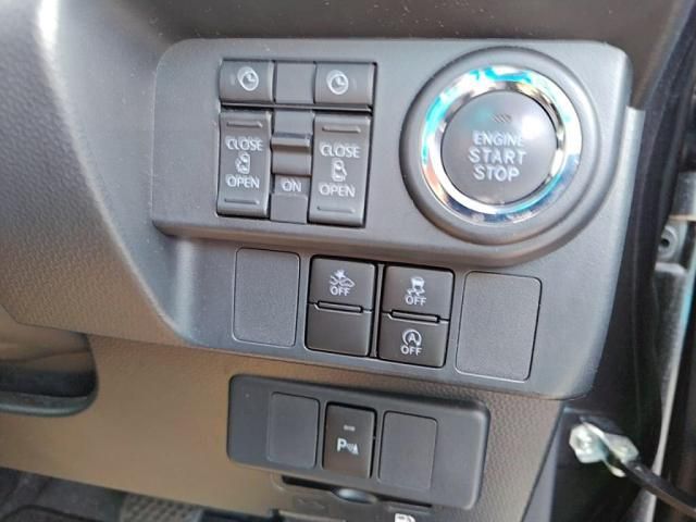 TOYOTA ROOMY 2021 Image 31