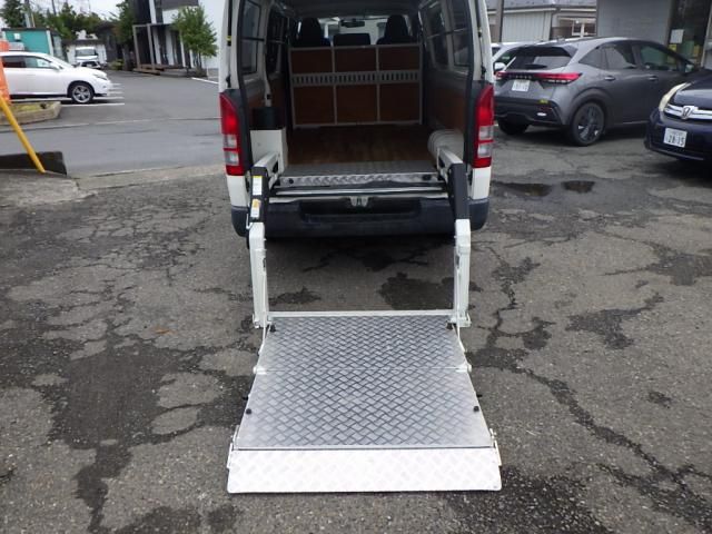 TOYOTA HIACE VAN 1.25T 2WD 2015 Image 31