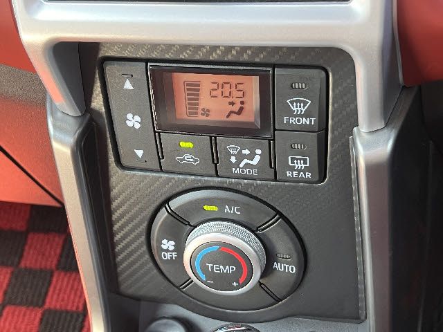 DAIHATSU COPEN 2020 Image 31