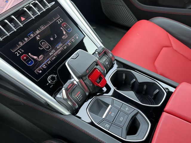 LAMBORGHINI URUS 2019 Image 31