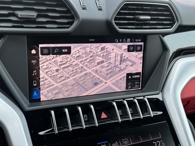 LAMBORGHINI URUS 2019 Image 31