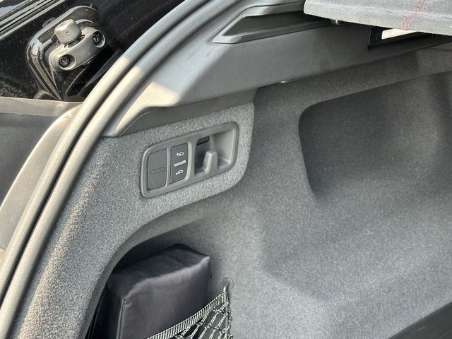 LAMBORGHINI URUS 2019 Image 31