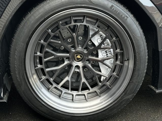 LAMBORGHINI URUS 2019 Image 31