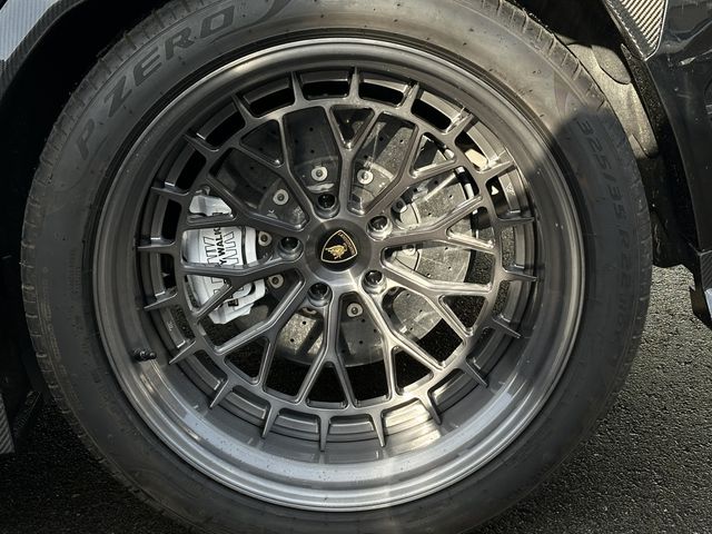 LAMBORGHINI URUS 2019 Image 31