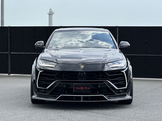 LAMBORGHINI URUS 2019 Image 31
