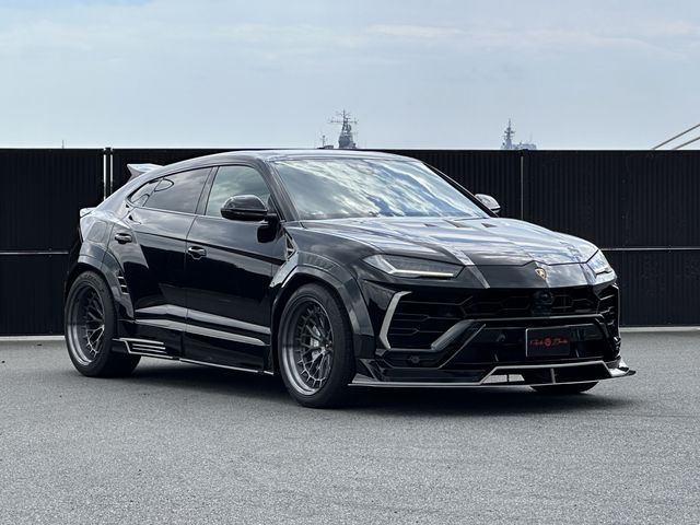 LAMBORGHINI URUS 2019 Image 31
