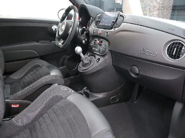 FIAT ABARTH 595 2022 Image 31