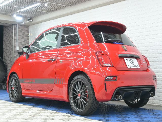 FIAT ABARTH 595 2022 Image 31