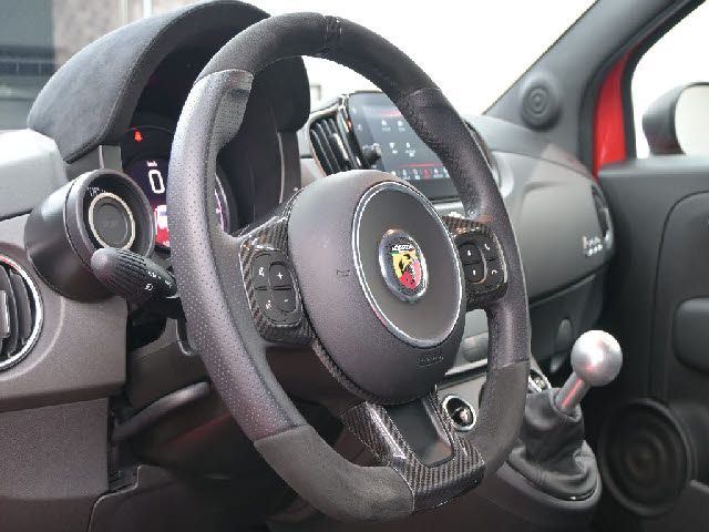 FIAT ABARTH 595 2022 Image 31