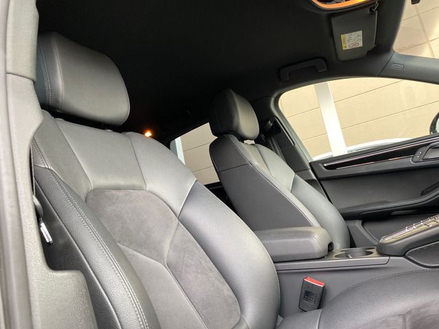 PORSCHE MACAN 2014 Image 31