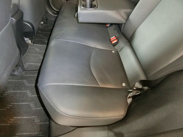 TOYOTA PRIUS 2016 Image 31