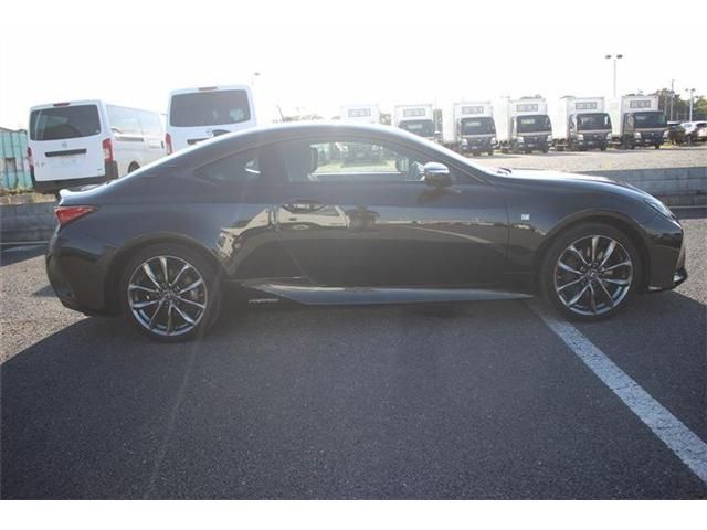 TOYOTA LEXUS RC300H 2019 Image 31