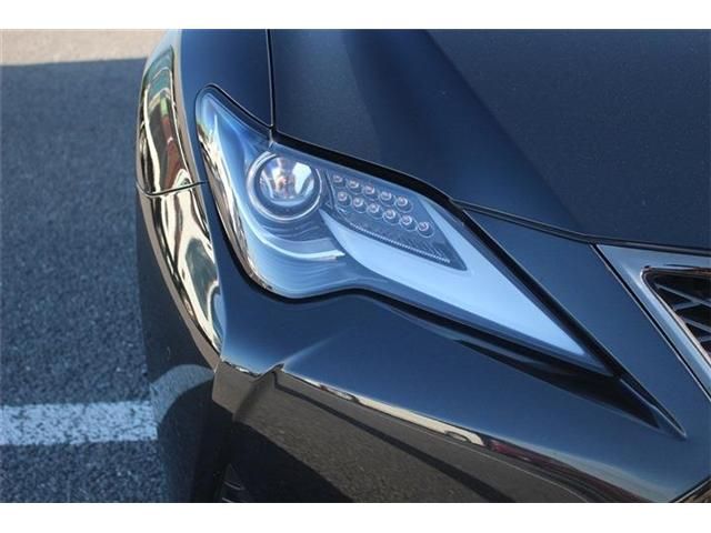 TOYOTA LEXUS RC300H 2019 Image 31