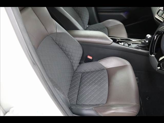 TOYOTA C-HR 2017 Image 31