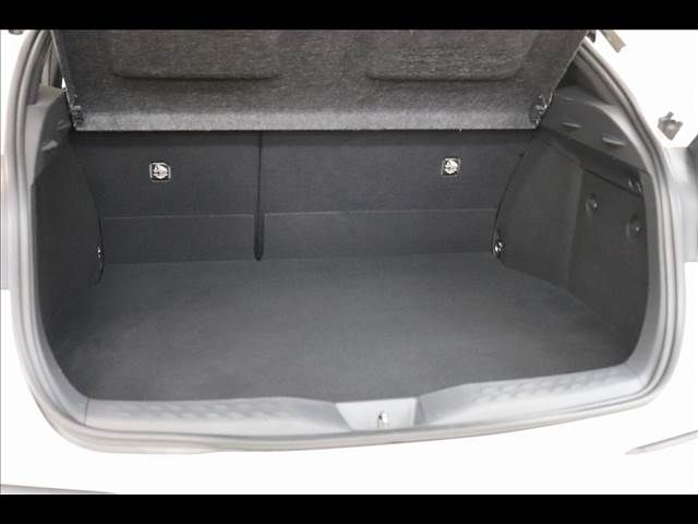 TOYOTA C-HR 2017 Image 31