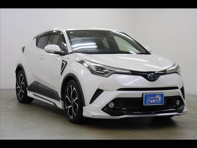 TOYOTA C-HR 2017 Image 31