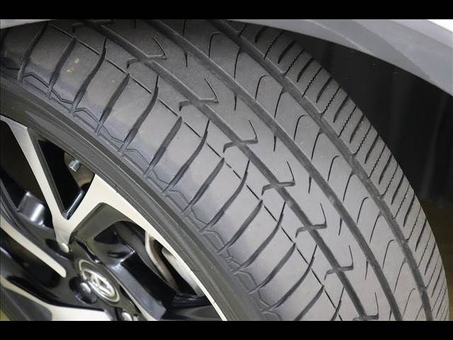 TOYOTA C-HR 2017 Image 31