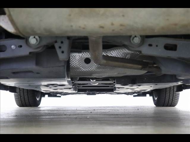 TOYOTA C-HR 2017 Image 31