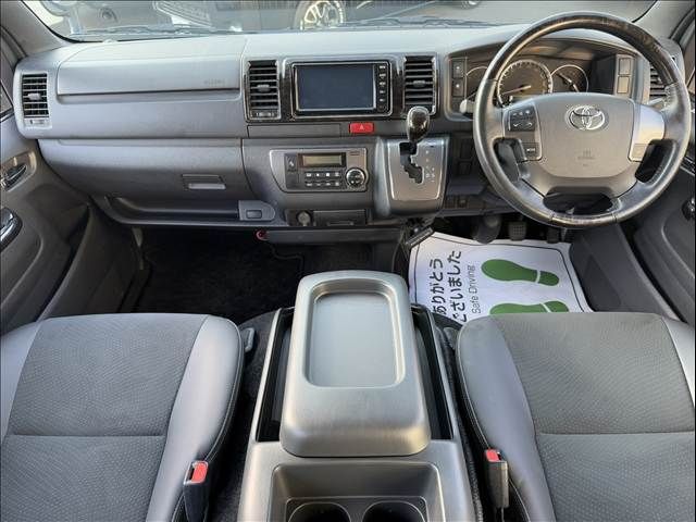 TOYOTA HIACE VAN 2WD 2019 Image 31