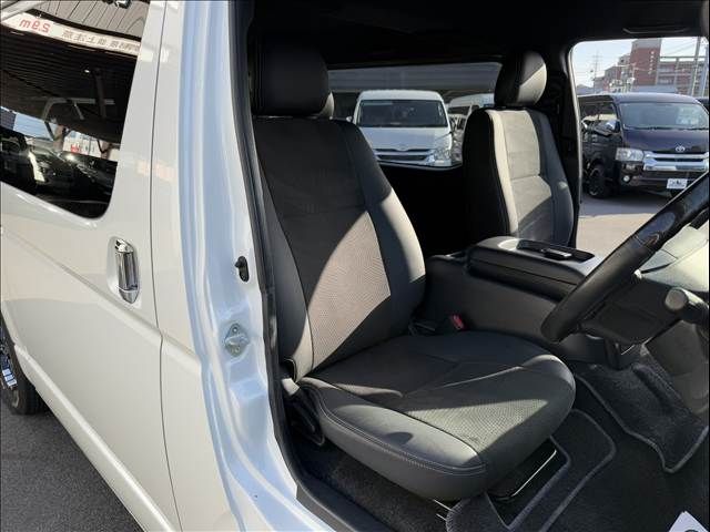 TOYOTA HIACE VAN 2WD 2019 Image 31