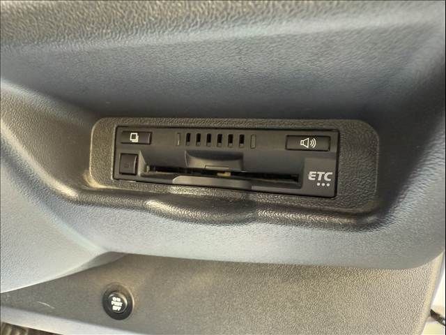 TOYOTA HIACE VAN 2WD 2019 Image 31