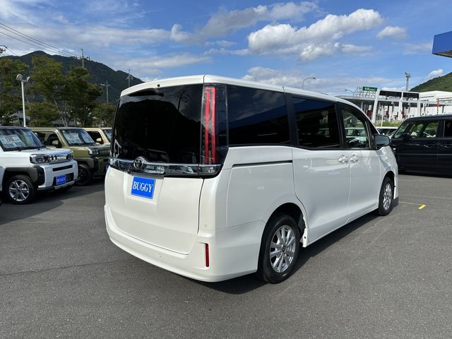 TOYOTA NOAH 2020 Image 31