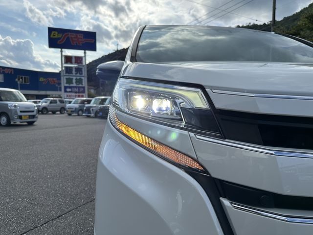 TOYOTA NOAH 2020 Image 31