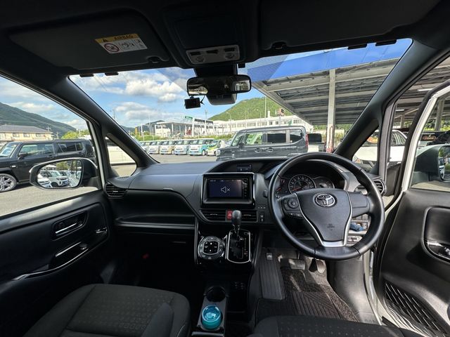 TOYOTA NOAH 2020 Image 31