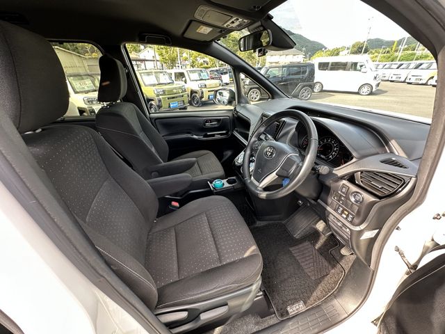 TOYOTA NOAH 2020 Image 31