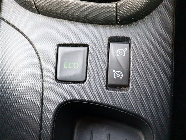 RENAULT LUTECIA 2014 Image 31