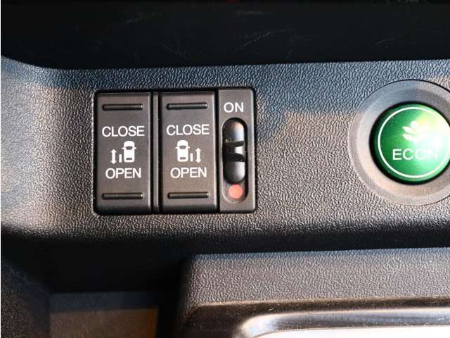 HONDA STEPWAGON SPADA 2015 Image 31