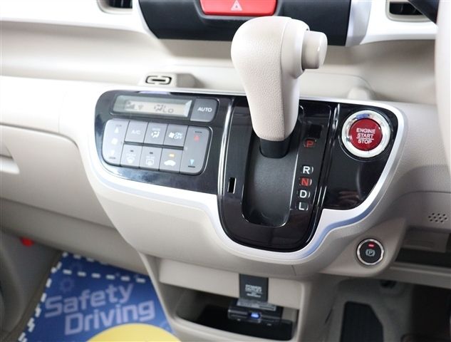 HONDA N BOX SLASH 2015 Image 31