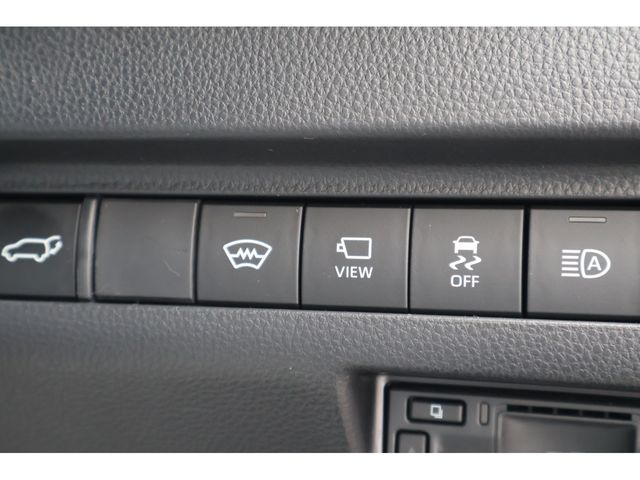 TOYOTA HARRIER 4WD 2023 Image 31