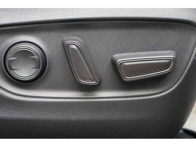 TOYOTA HARRIER 4WD 2023 Image 31