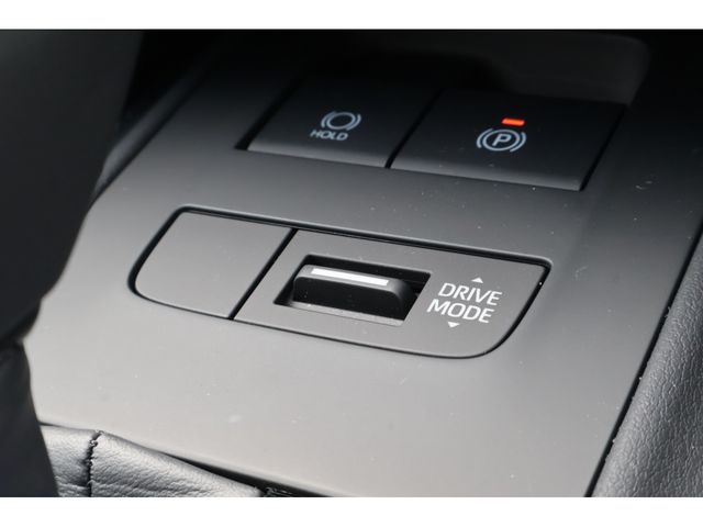 TOYOTA HARRIER 4WD 2023 Image 31