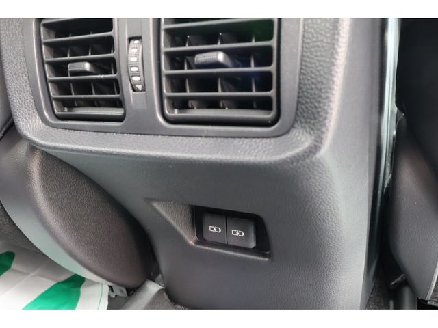 TOYOTA HARRIER 4WD 2023 Image 31