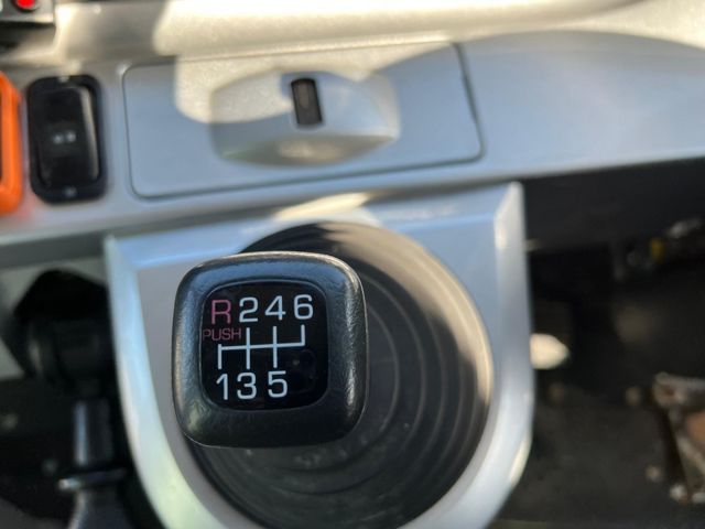 MITSUBISHI FUSOU AERO ACE 2010 Image 31