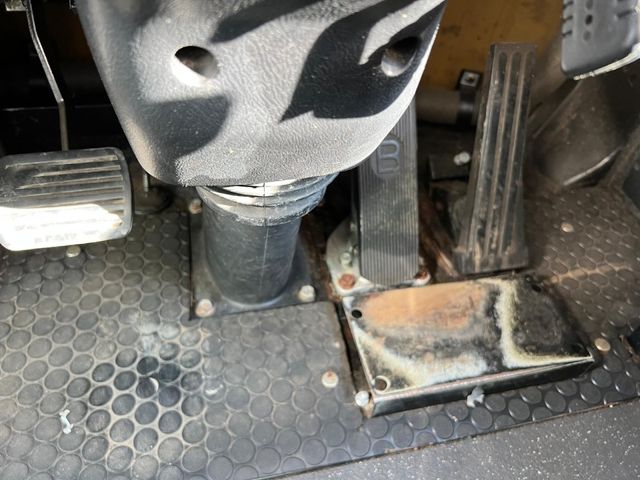 MITSUBISHI FUSOU AERO ACE 2010 Image 31