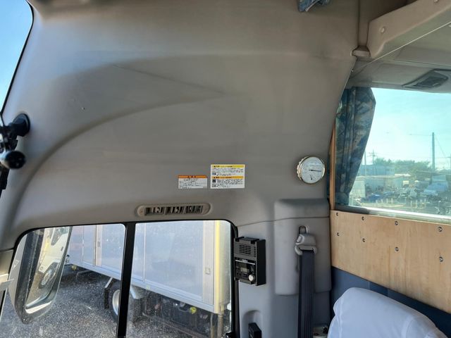 MITSUBISHI FUSOU AERO ACE 2010 Image 31